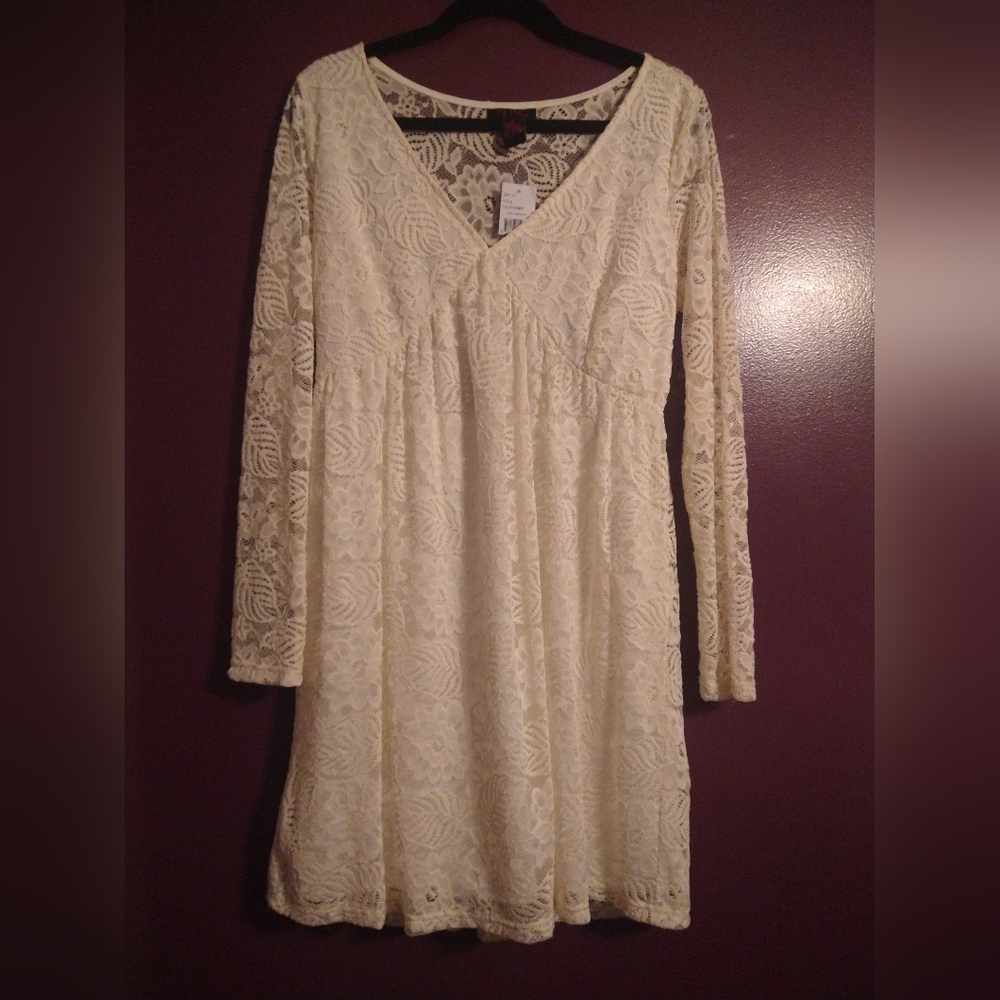 Ivory color Lace Large Dress by It's Pink Brand NWT